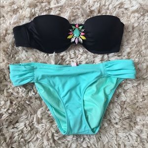 VICTORIA'S SECRET BIKINI TOP AND BOTTOM